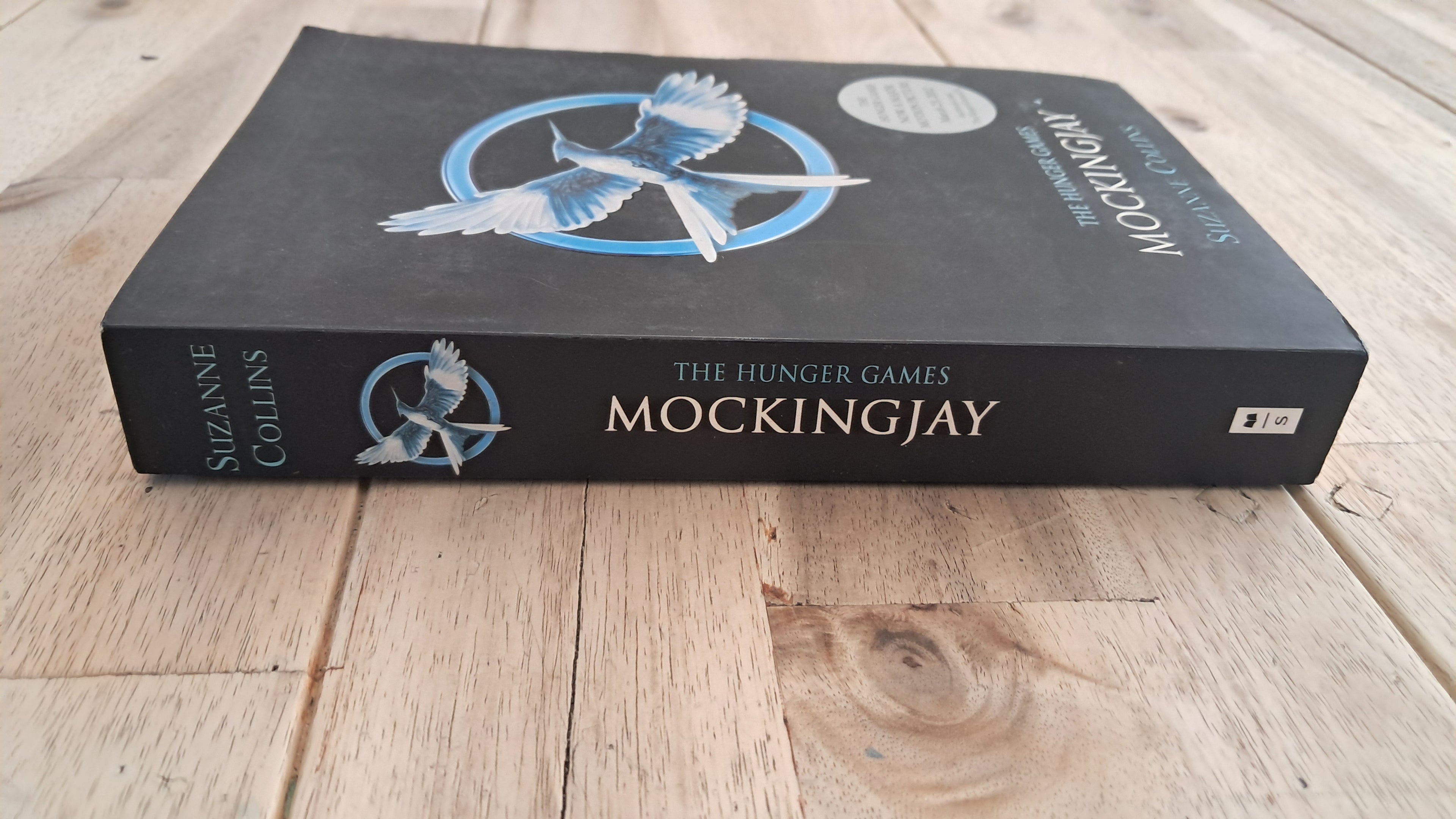 Mockingjay – Suzanne Collins