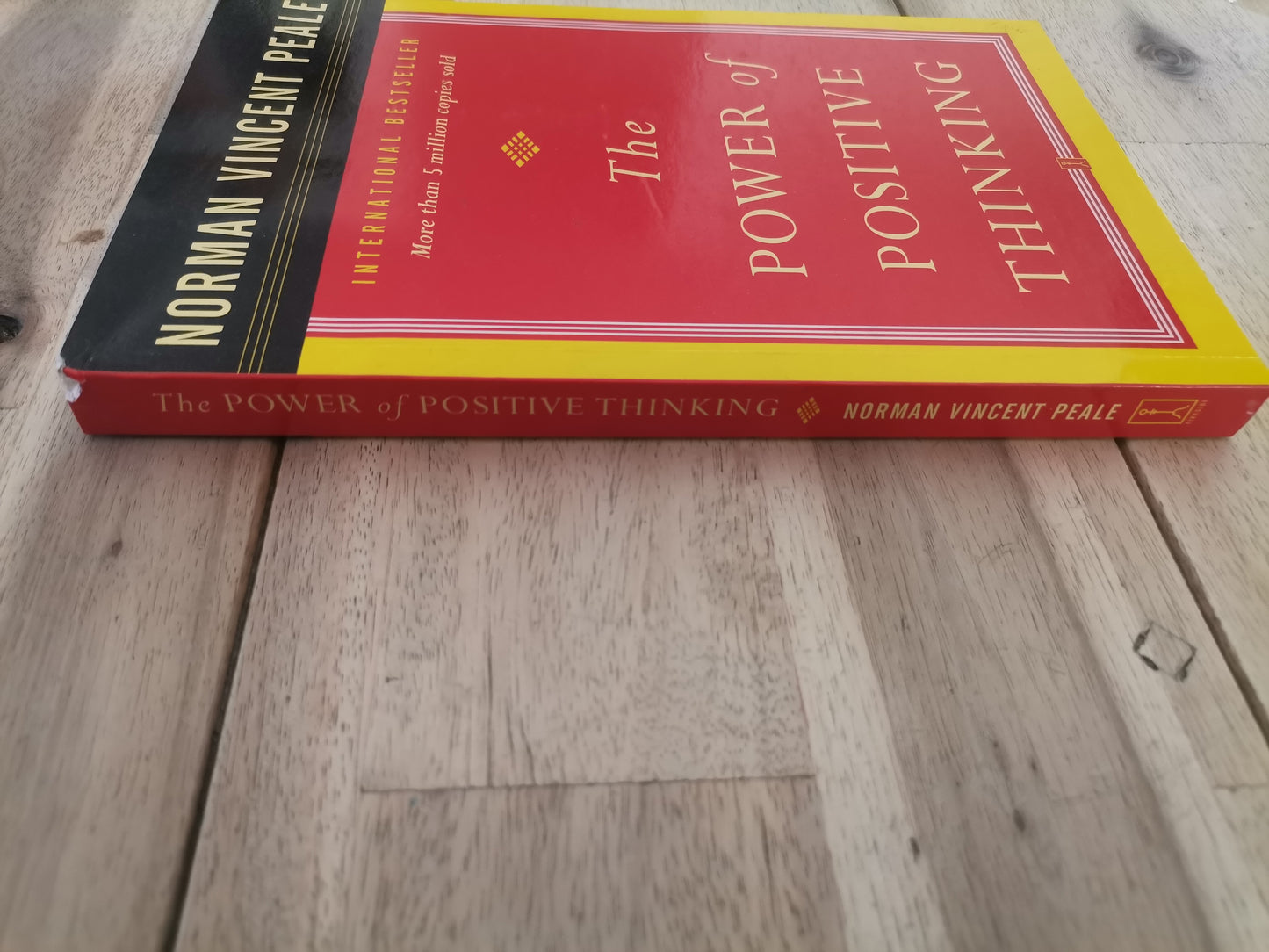 The Power of Positive Thinking - Norman Vincent Peale (Paperback)