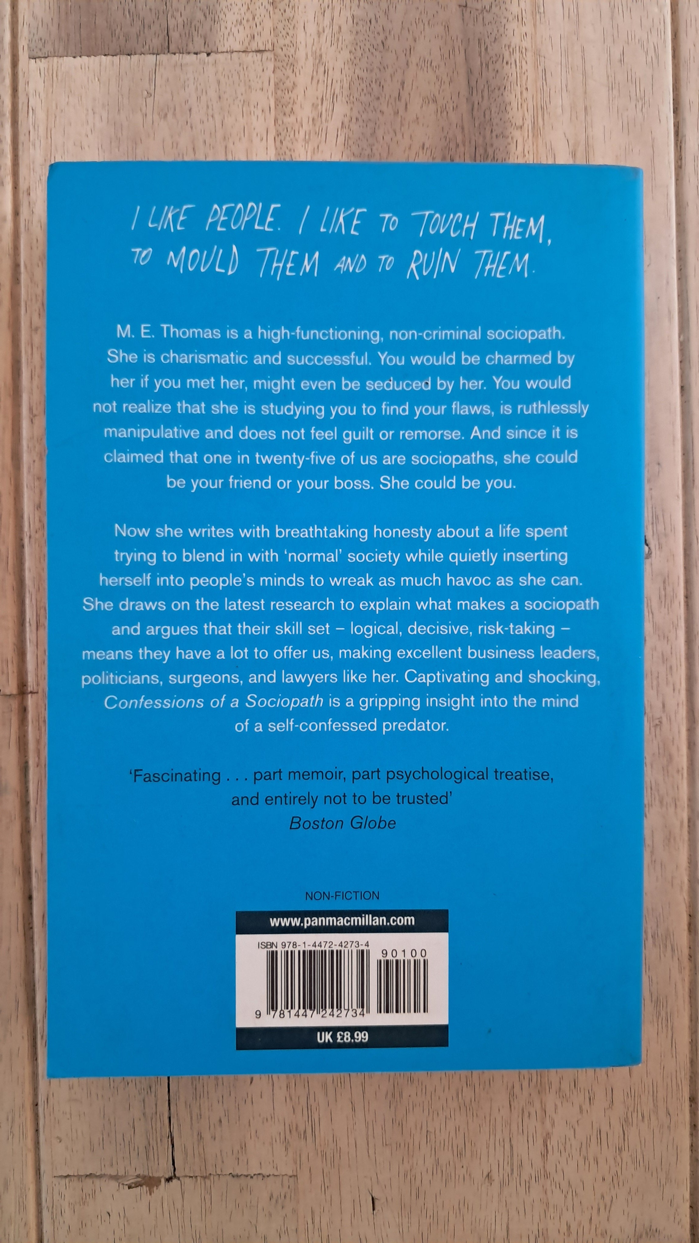 Confessions of a Sociopath – M.E. Thomas