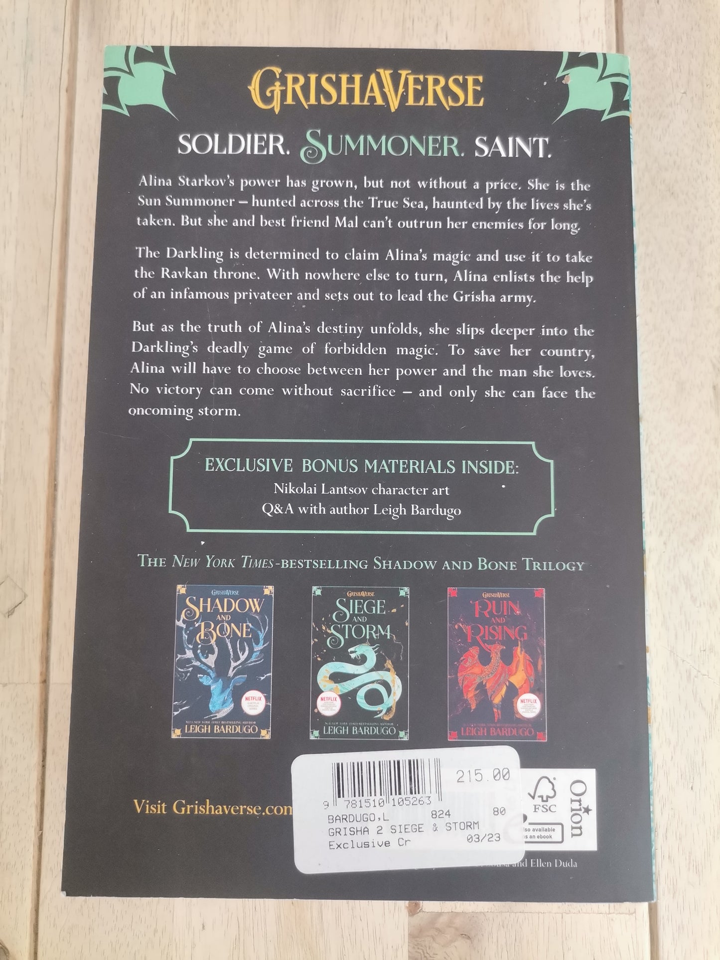Siege and Storm by Leigh Bardugo - Paperback