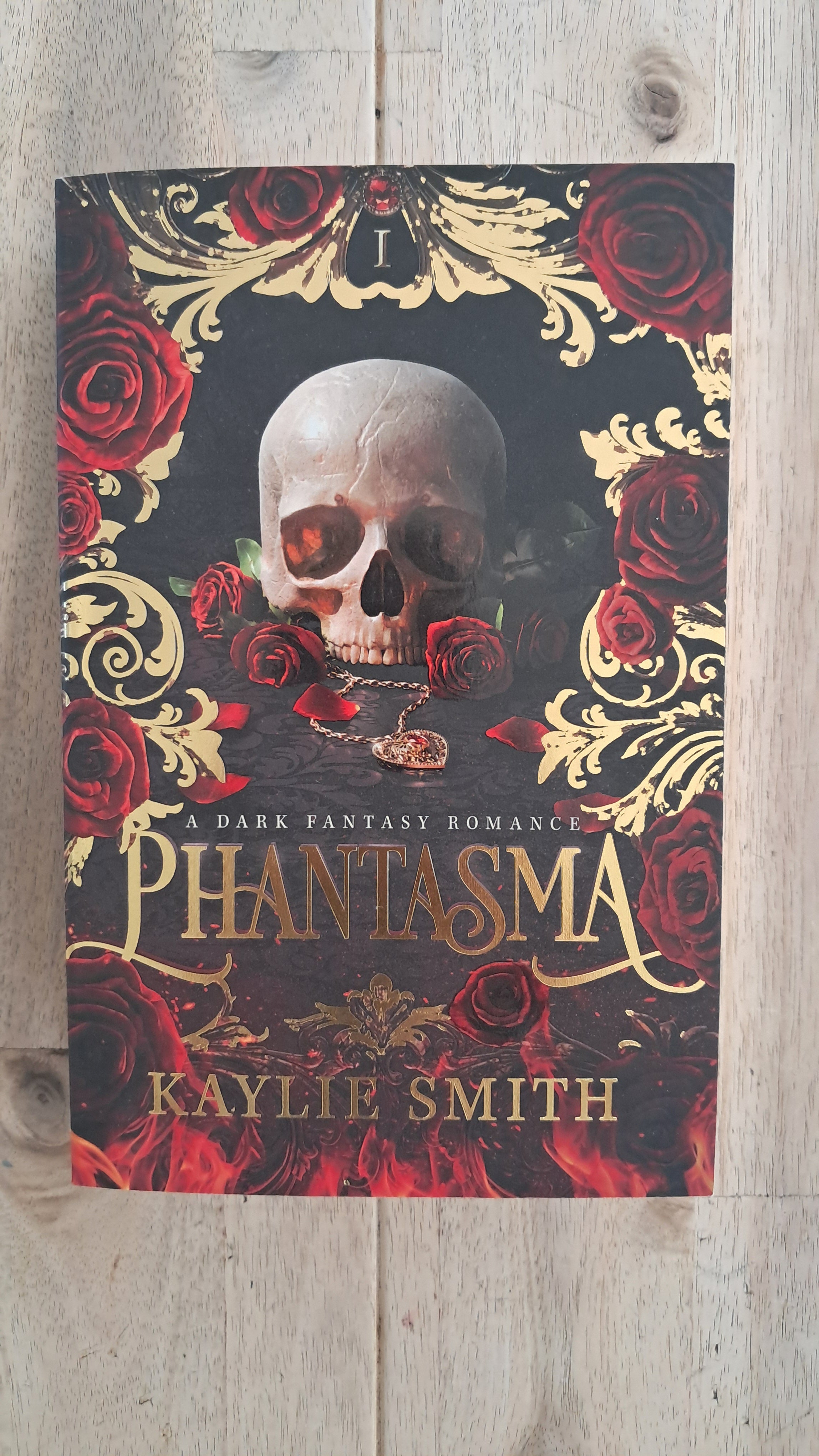 Phantasma – Kaylie Smith