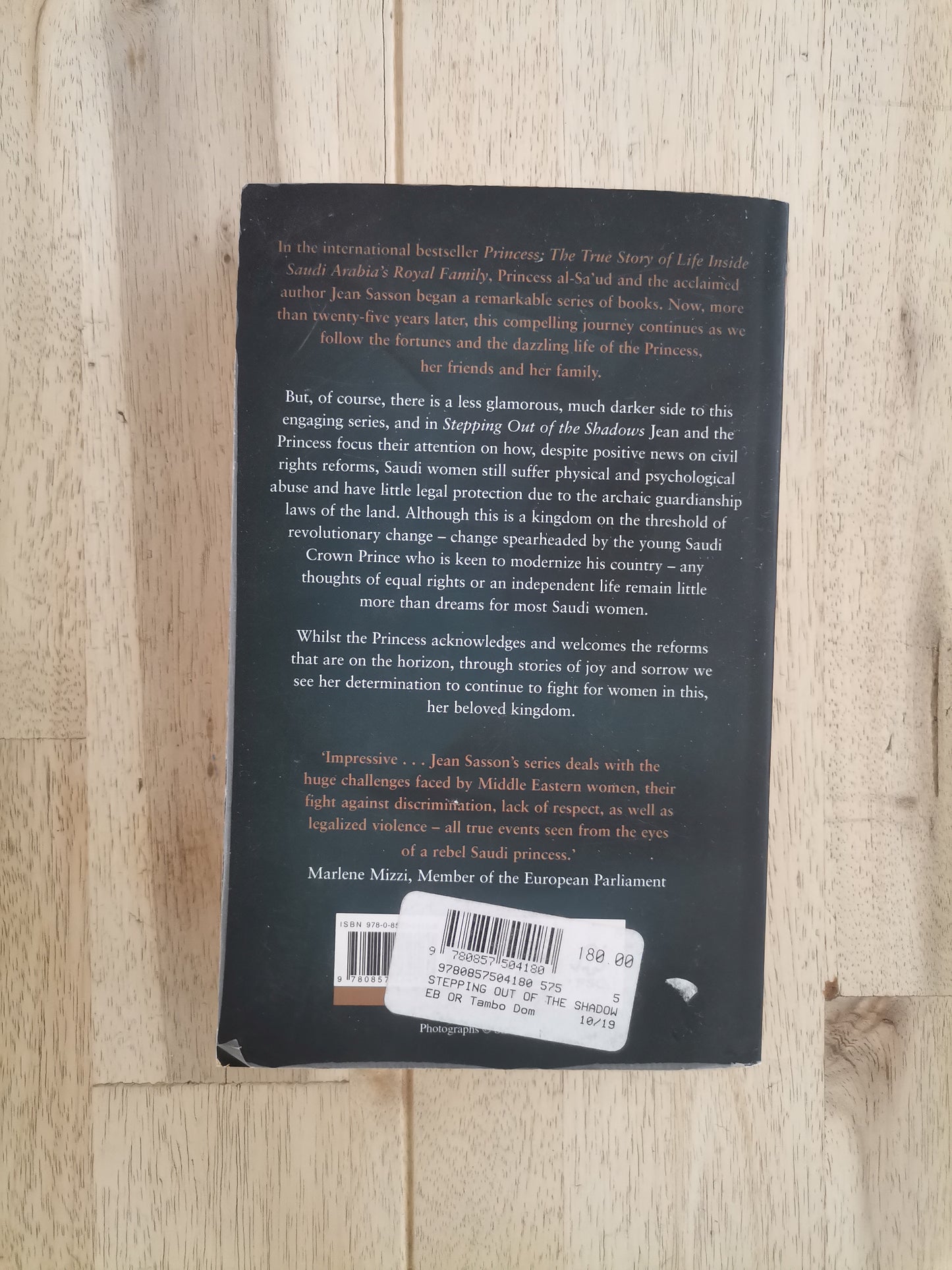 Princess: Stepping Out of the Shadows – Jean Sasson