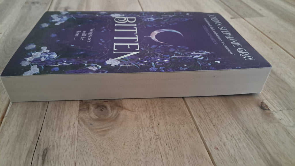 Bitten – Stephanie Jordan Gray