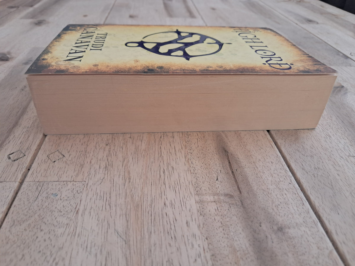 The High Lord – Trudi Canavan