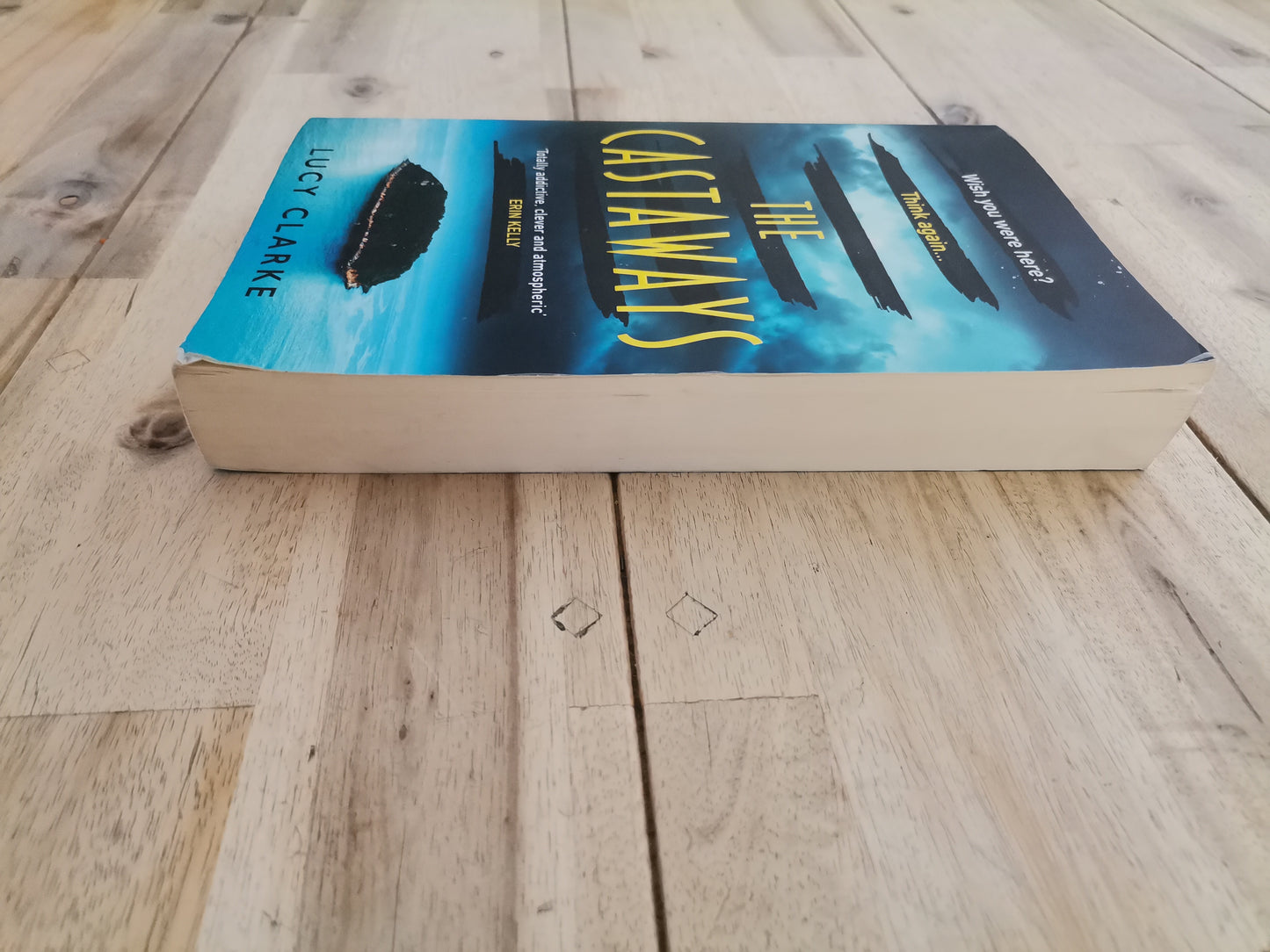 The Castaways – Lucy Clarke