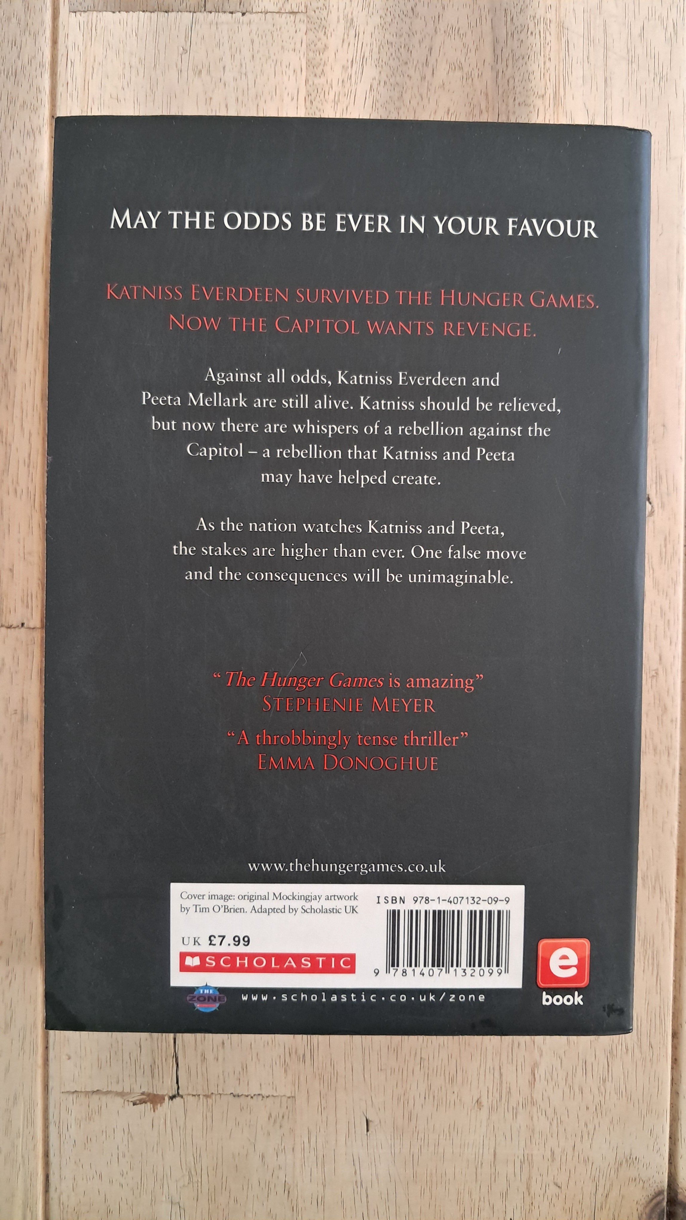 Catching Fire – Suzanne Collins