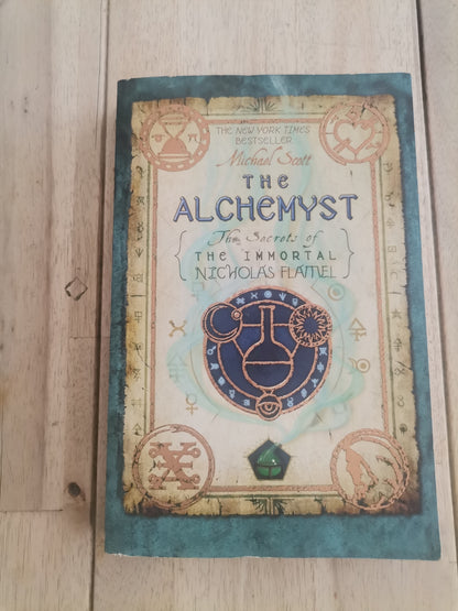 The Alchemyst: The Secrets of the Immortal Nicholas Flamel by Michael Scott