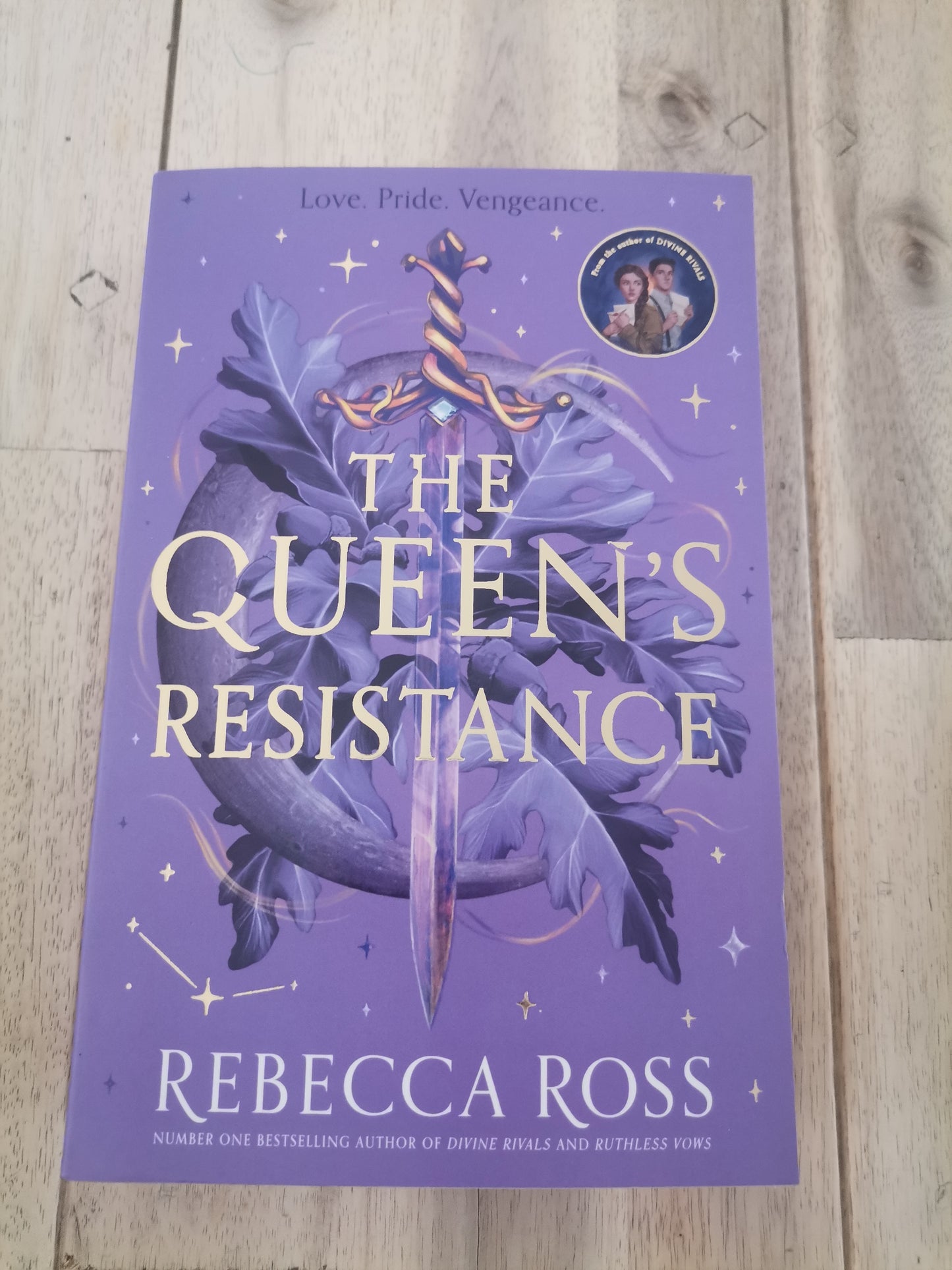 The Queen's Resistance - Rebecca Ross (Paperback)