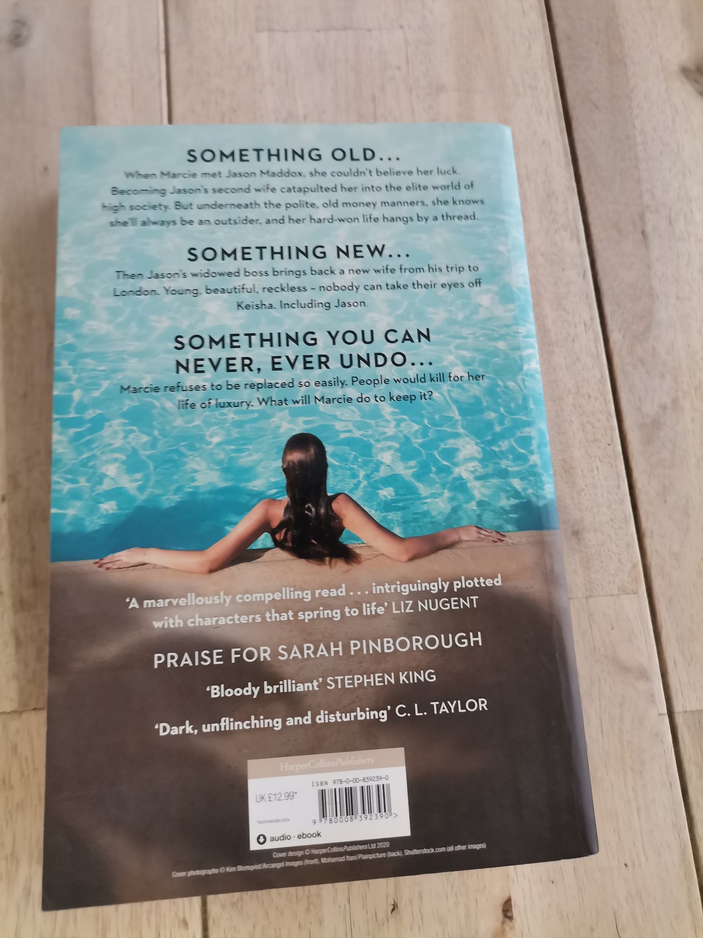 Dead to Her by Sarah Pinborough
