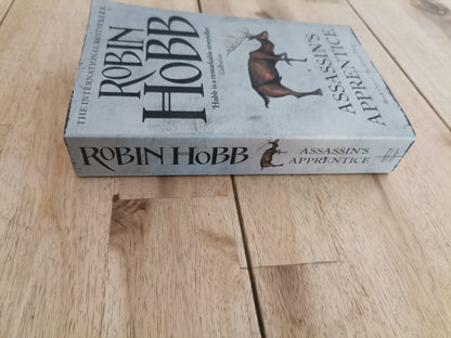 Assassin's Apprentice – Robin Hobb