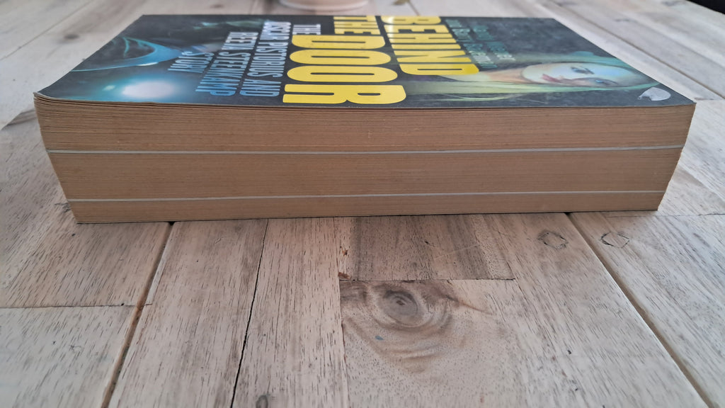 Behind the Door – Mandy Weiner & Berry Bateman