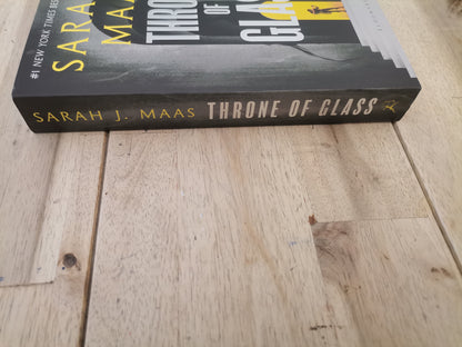 Throne Of Glass by Sarah J. Mass