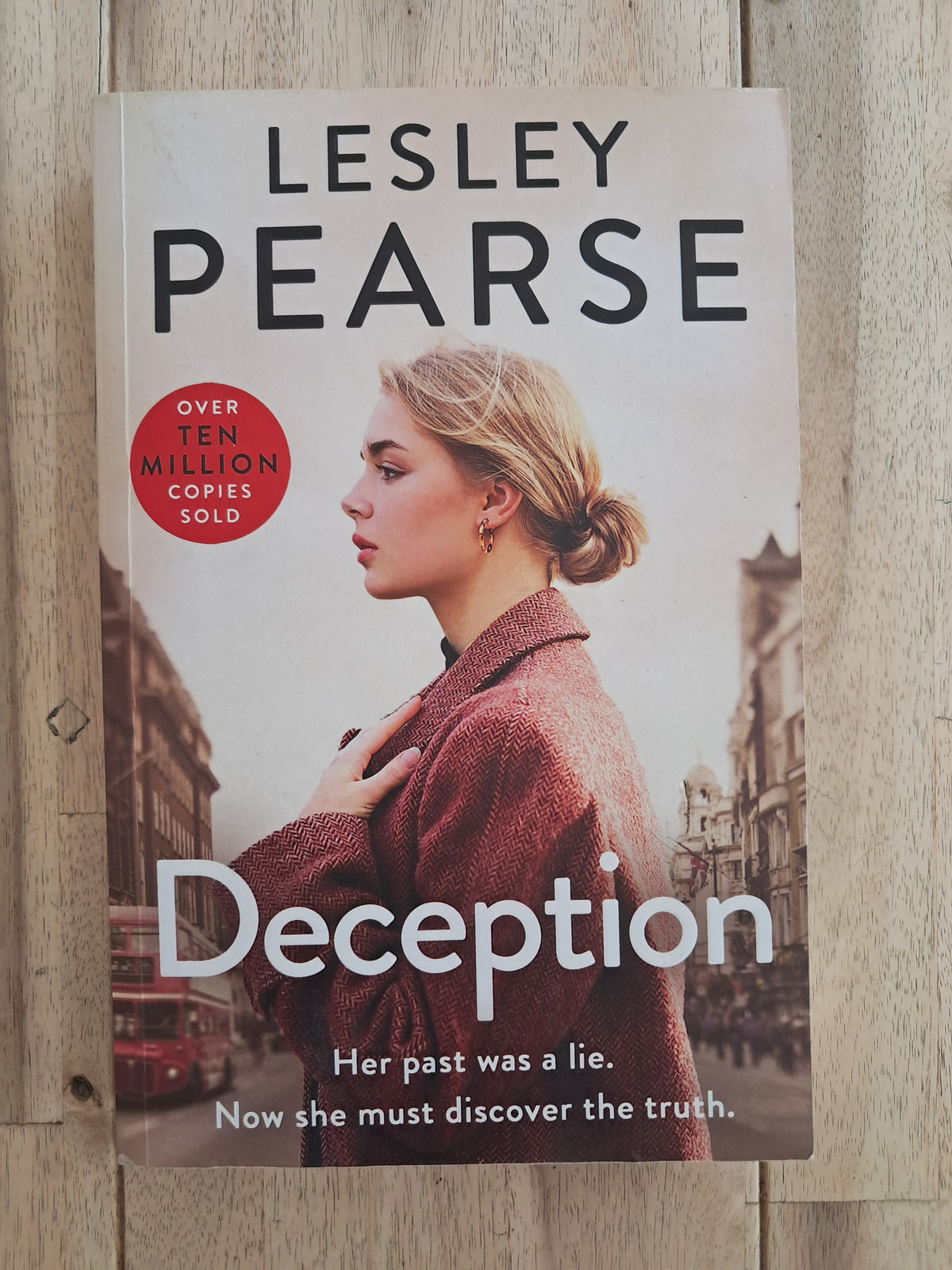 Deception – Lesley Pearse