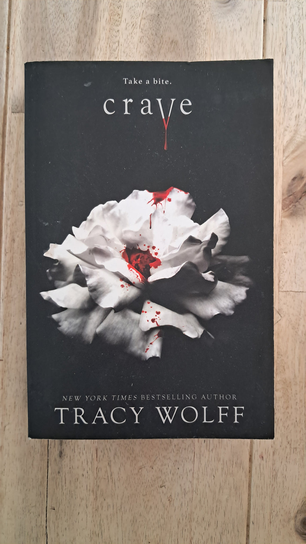 Crave – Tracy Wolff