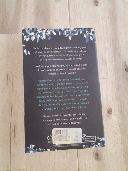 Darkness Falls by Cate Tiernan