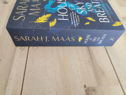 House of Sky and Breath by Sarah J. Maas - Paperback