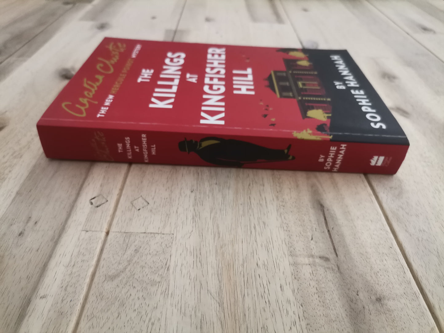 The Killings at Kingfisher Hill – Sophie Hannah
