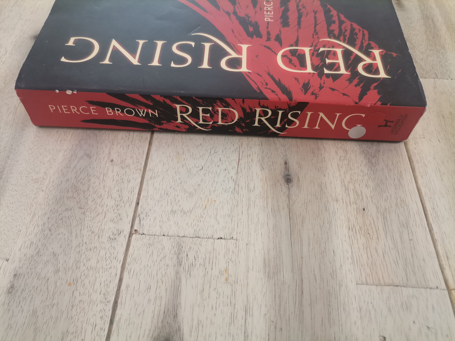 Red Rising - Pierce Brown (Trade Paperback)