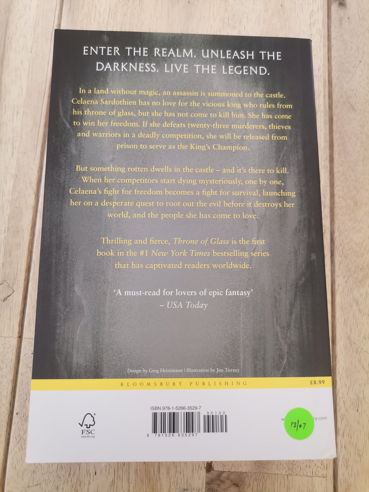 Throne Of Glass by Sarah J. Mass