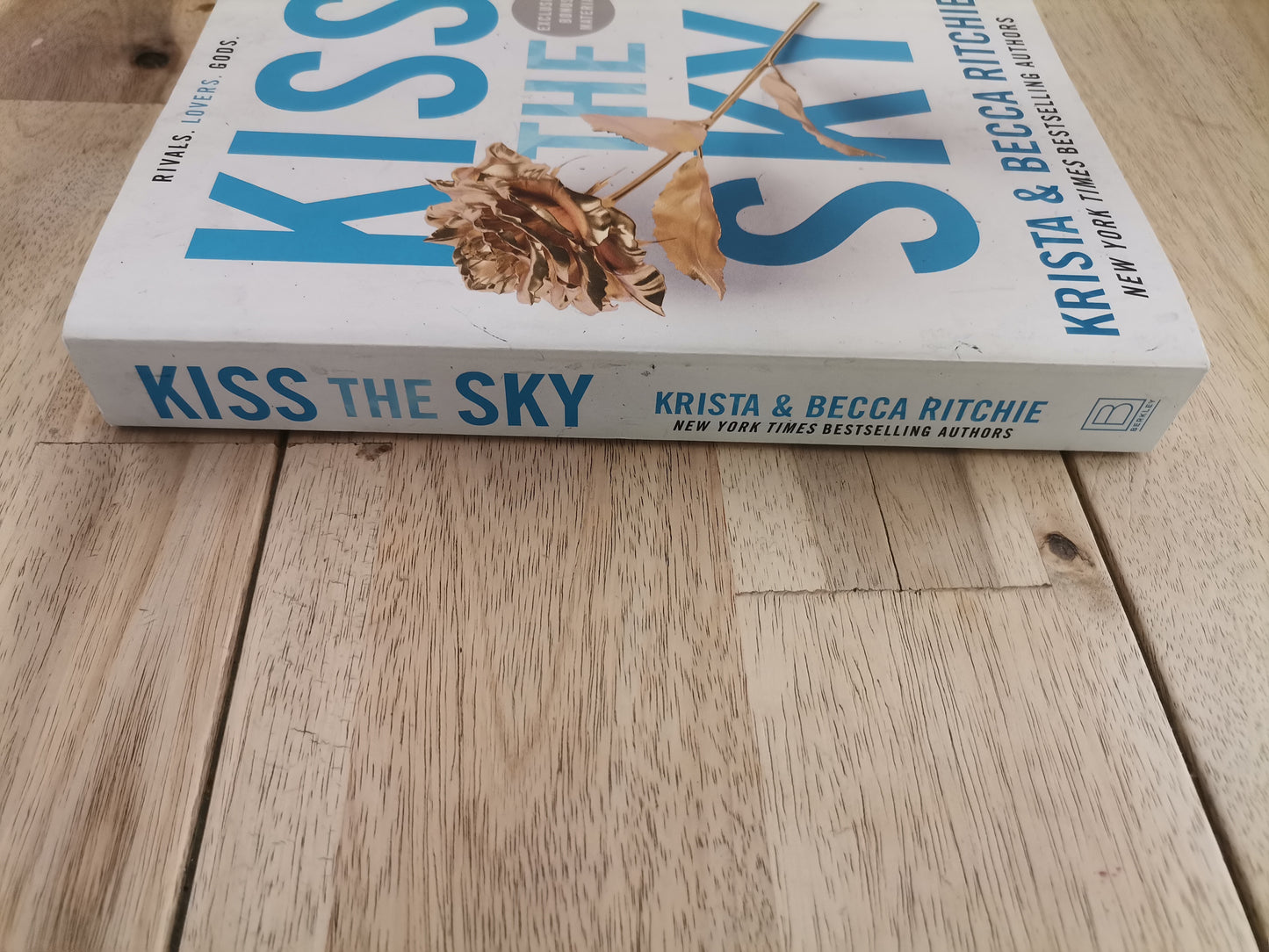 Kiss the Sky by Krista and Becca Ritchie - Paperback