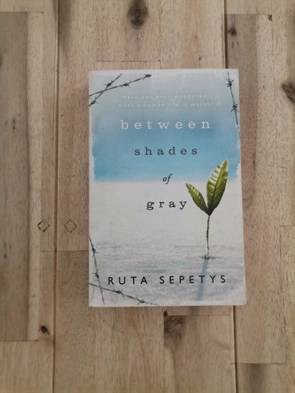 Between Shades of Gray – Ruta Sepetys