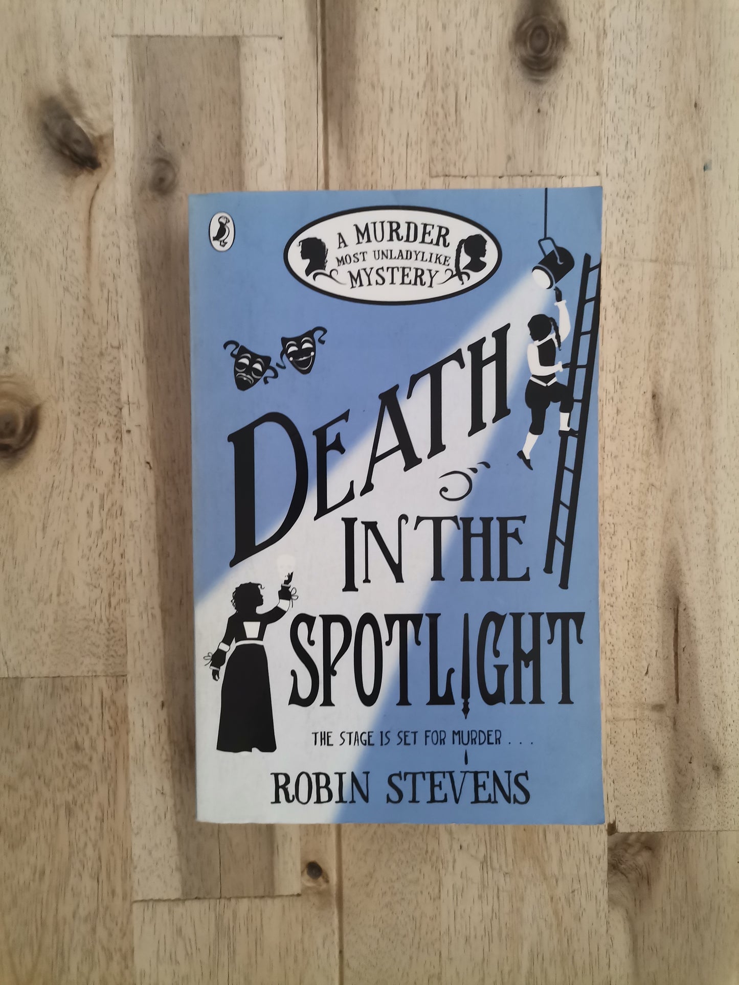 Death in the Spotlight – Robin Stevens