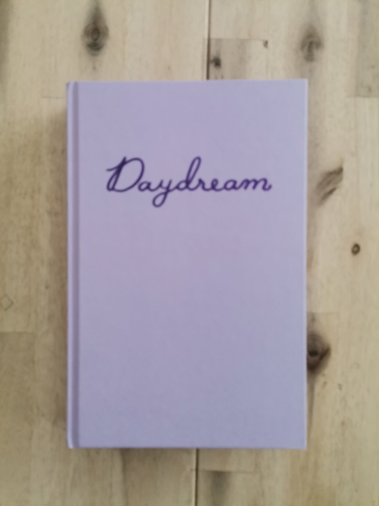 Daydream: Deluxe Edition – Hannah Grace