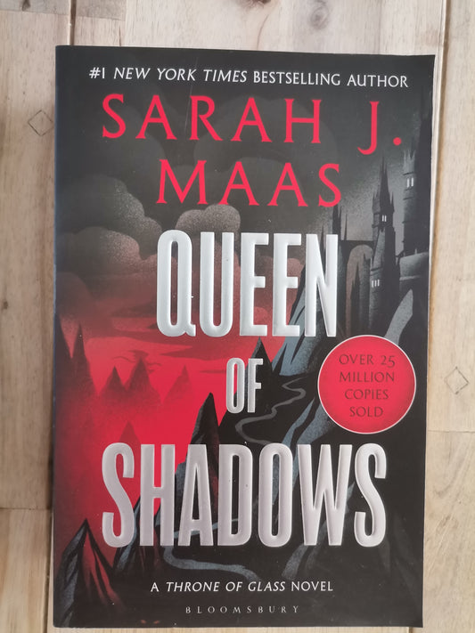 Queen Of Shasows Sarah J Maas