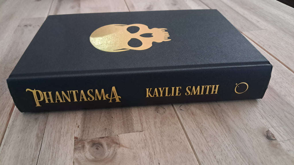 Phantasma (Deluxe Limited Edition) – Kaylie Smith