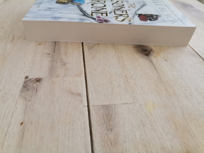 The Prisoner's Throne (The Stolen Heir Duology #2) by Holly Black