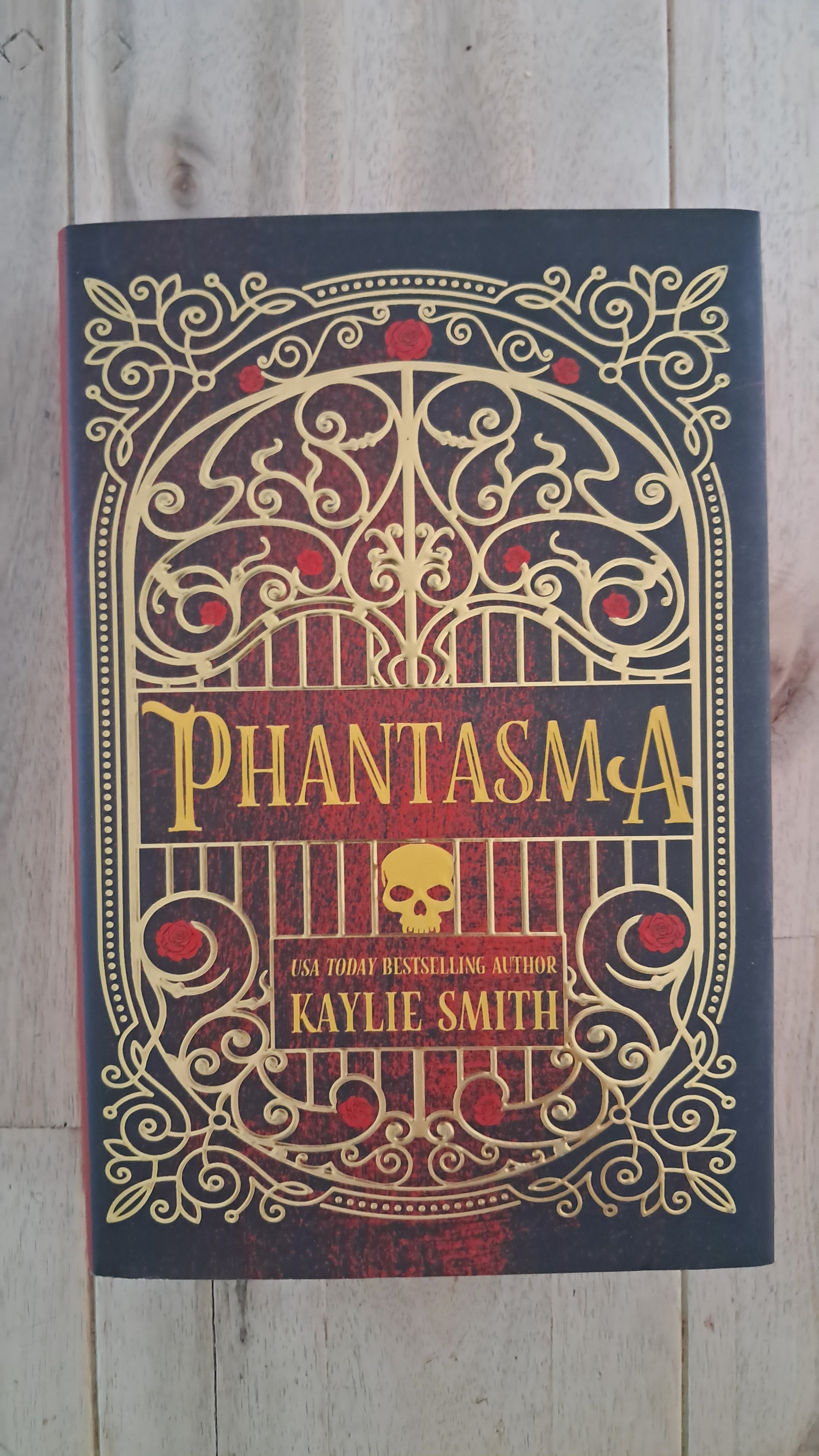 Phantasma (Deluxe Limited Edition) – Kaylie Smith