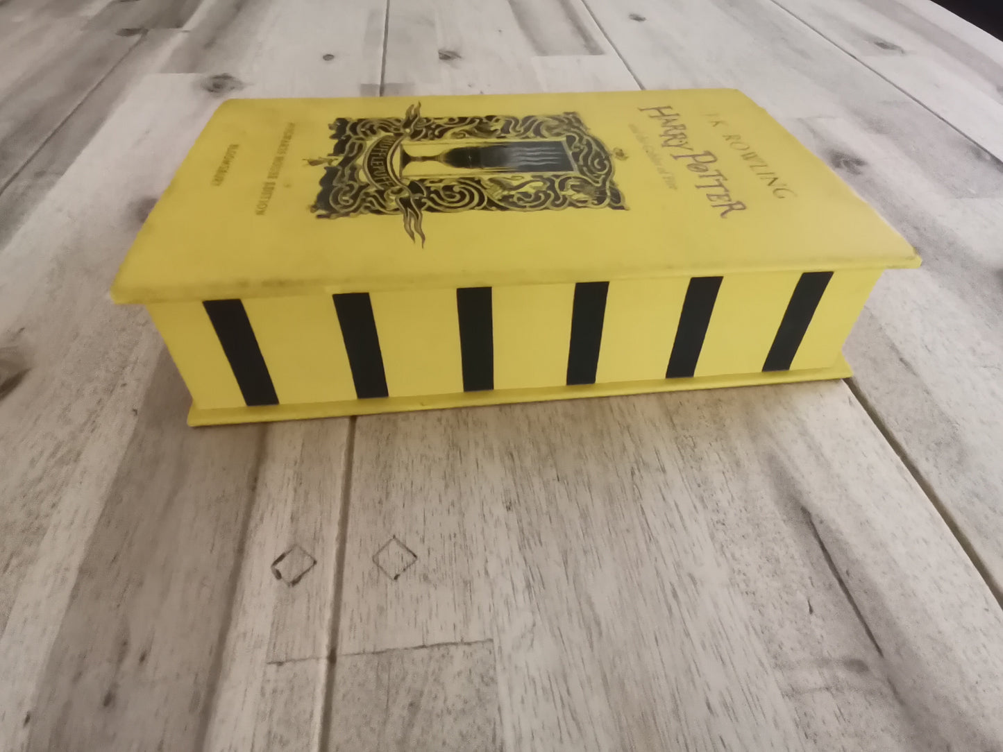 Harry Potter and the Goblet of Fire – Hufflepuff House Edition – J.K. Rowling