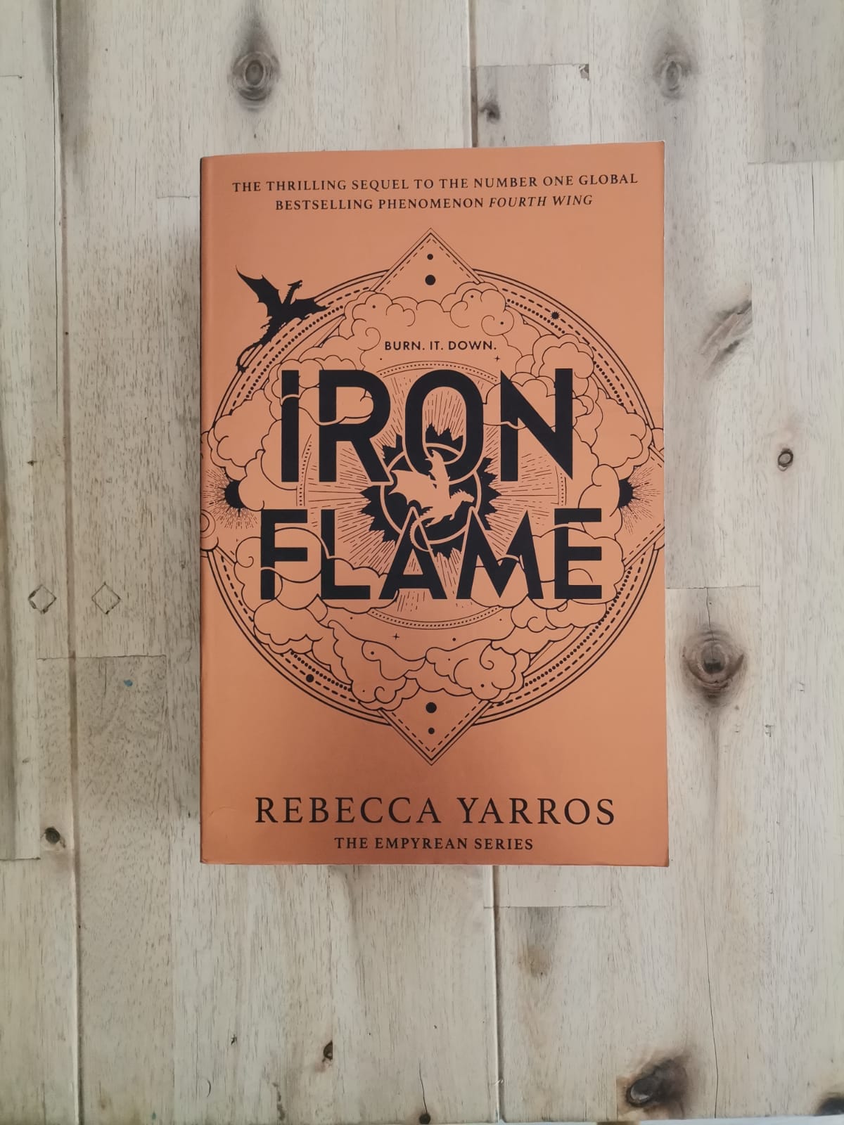 Iron Flame – Rebecca Yarros