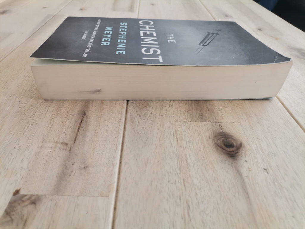 The Chemist – Stephenie Meyer