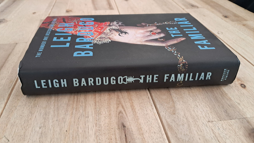 The Familiar – Leigh Bardugo