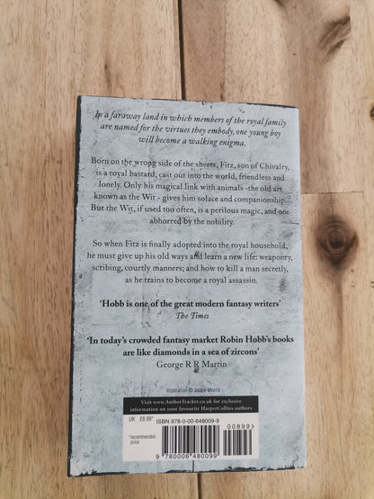 Assassin's Apprentice – Robin Hobb