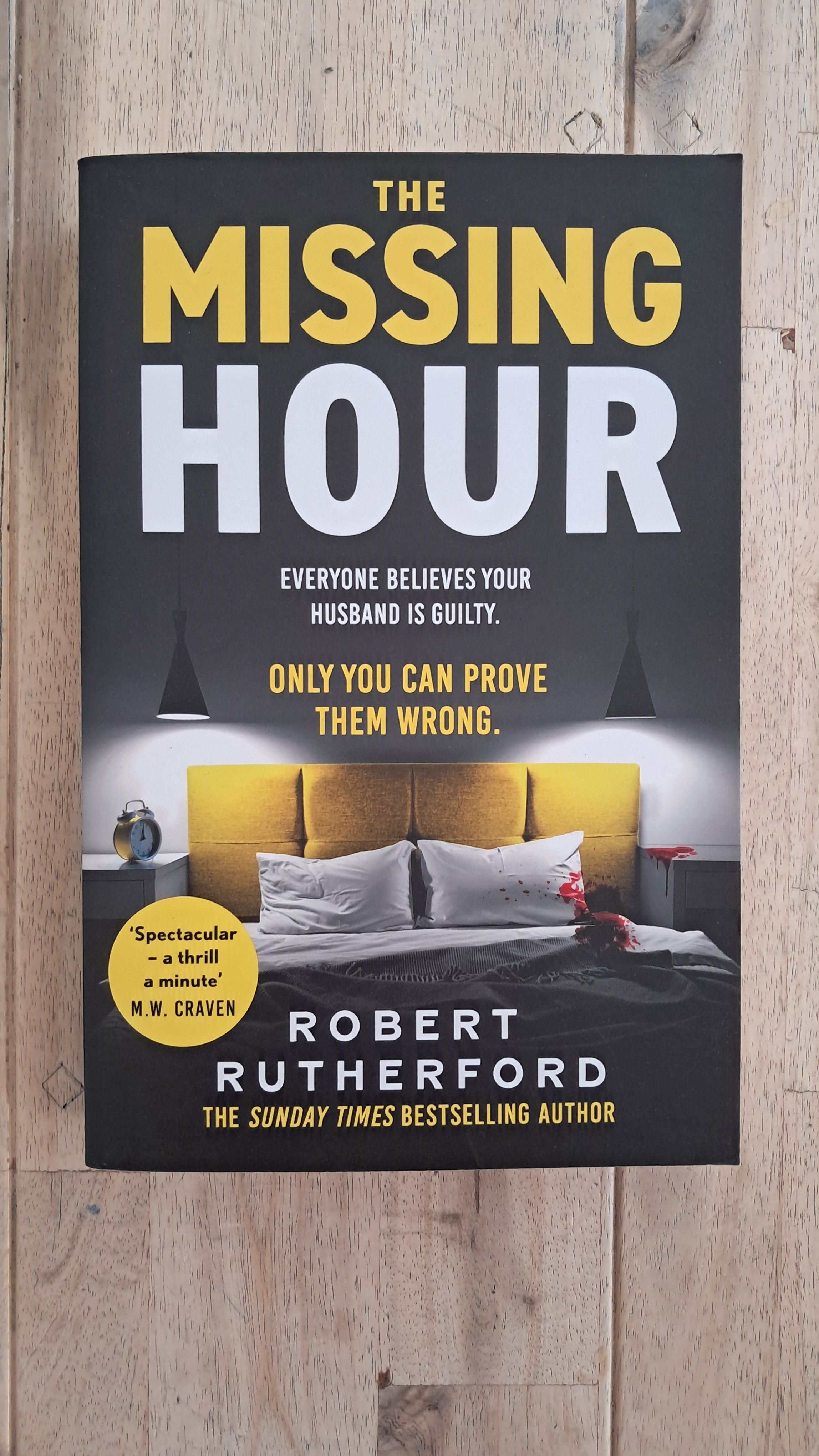The Missing Hour – Robert Rutherford