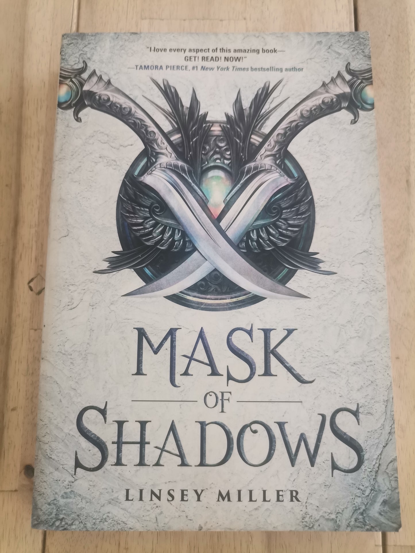 Mask of Shadows by Linsey Miller
