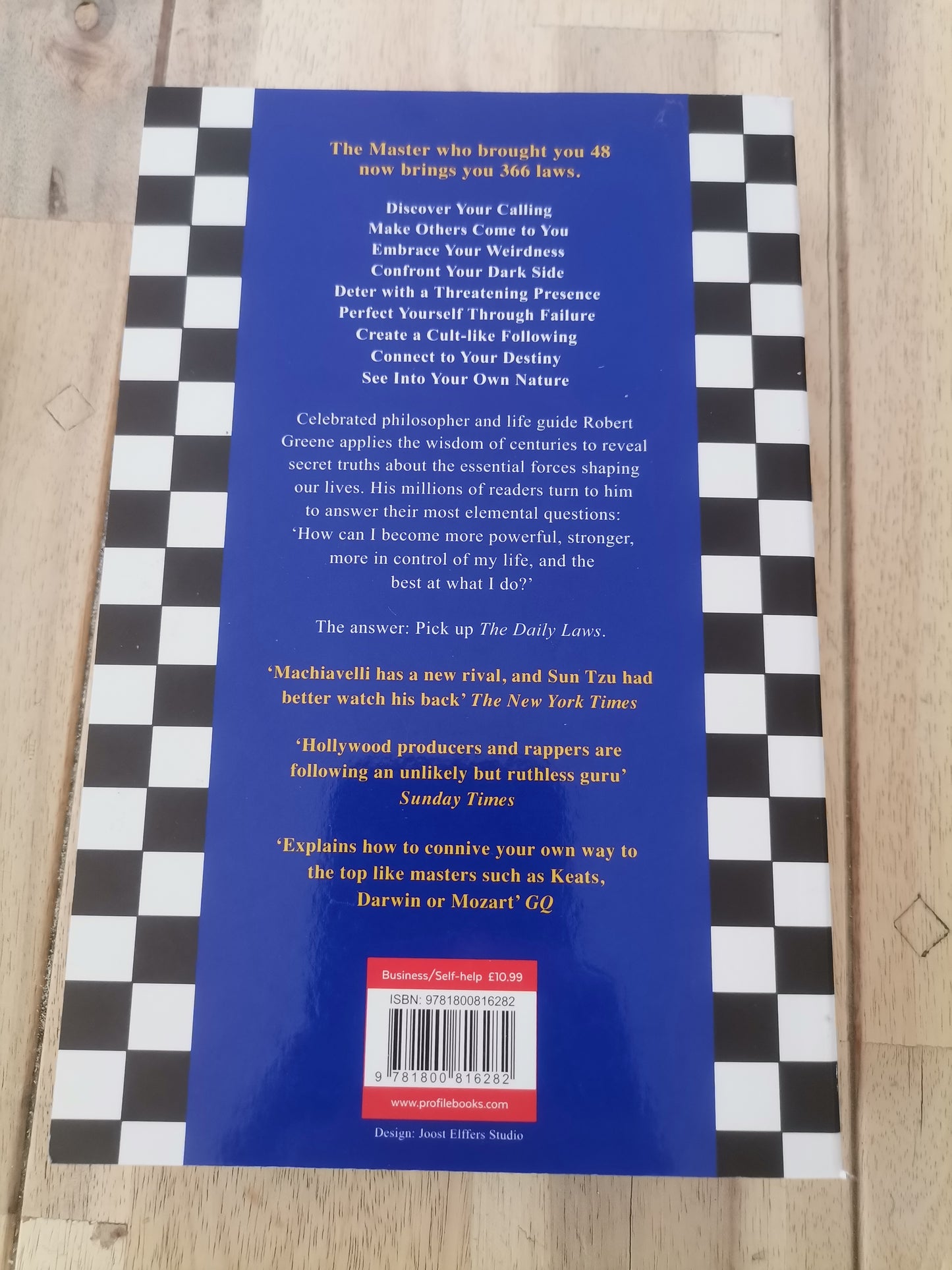 The Daily Laws - Robert Greene