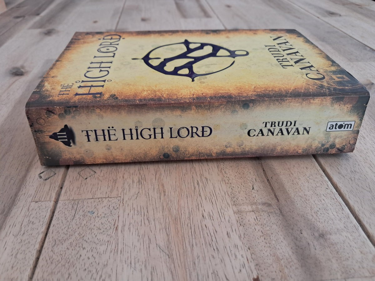 The High Lord – Trudi Canavan