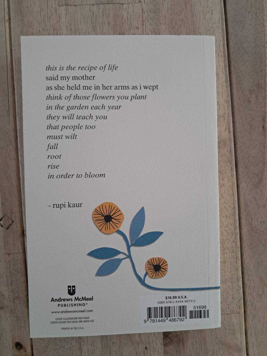 The Sun and Her Flowers – Rupi Kaur