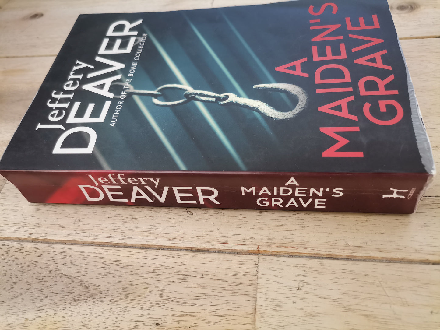 A Maiden's Grave by Jeffrey Deaver