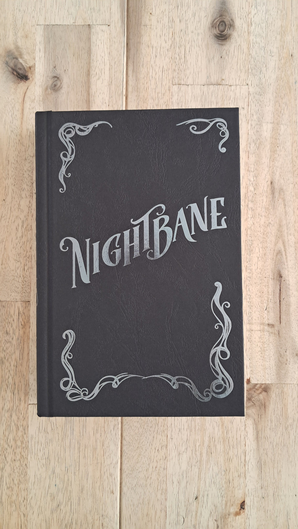 Nightbane (Book 2) – Alex Aster