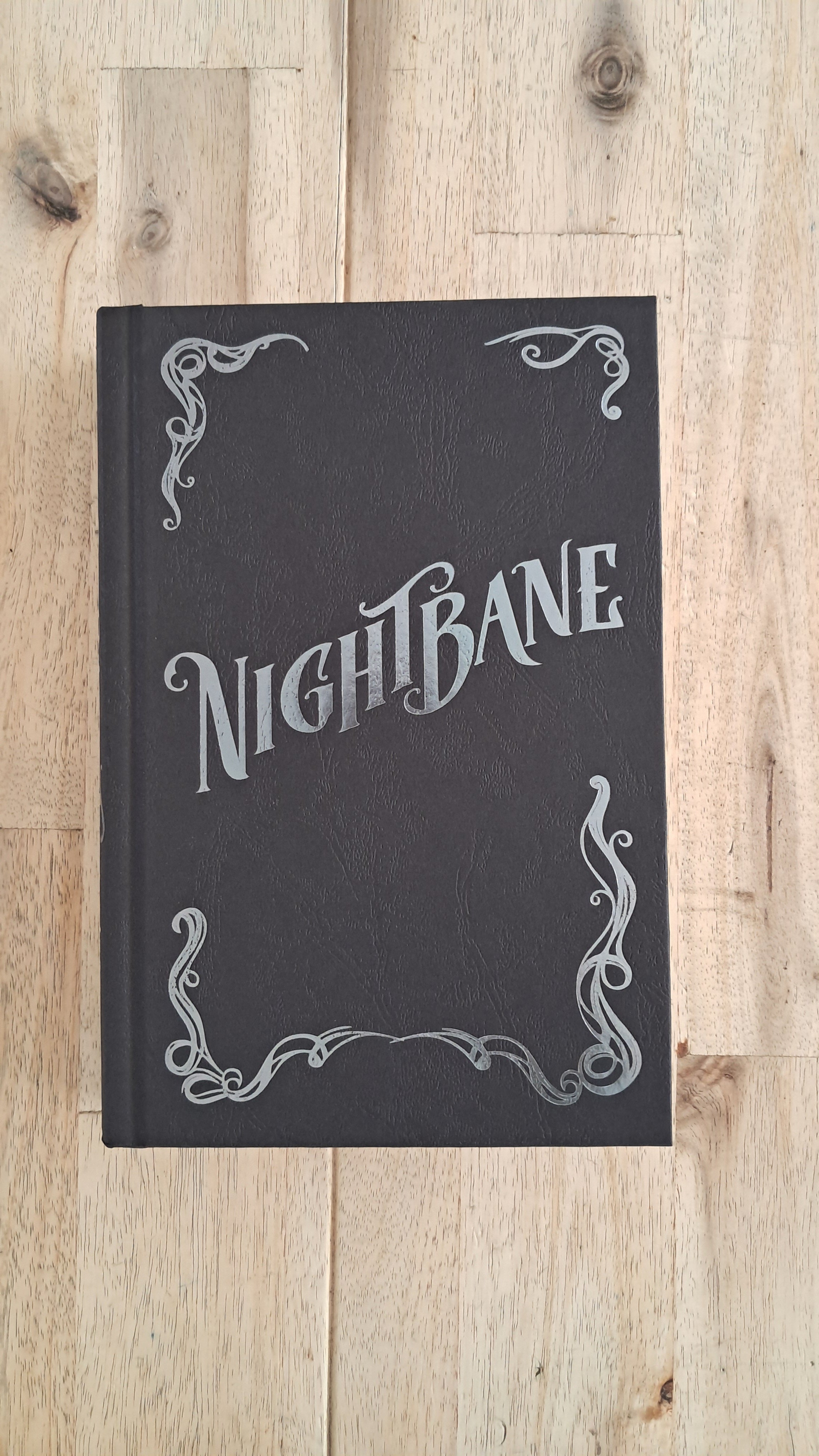 Nightbane (Book 2) – Alex Aster