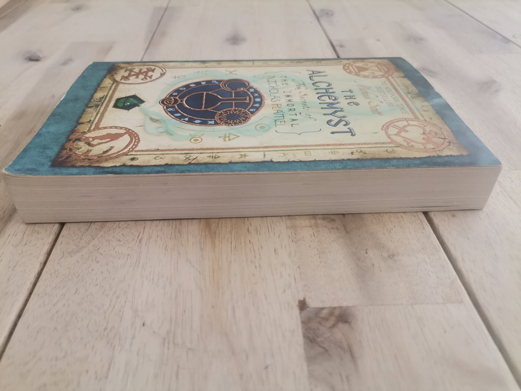 The Alchemyst: The Secrets of the Immortal Nicholas Flamel by Michael Scott