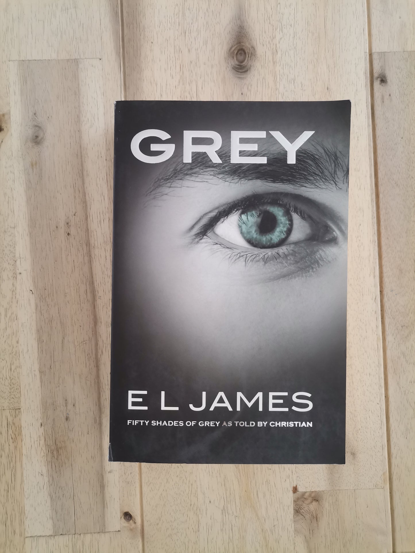 Grey – E.L. James