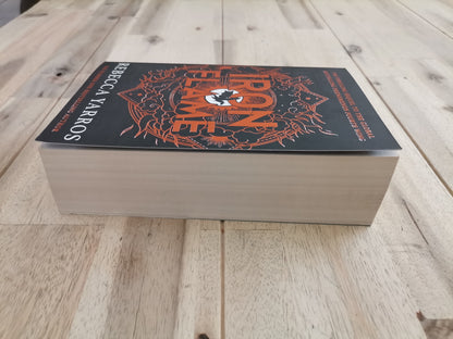Iron Flame – Rebecca Yarros