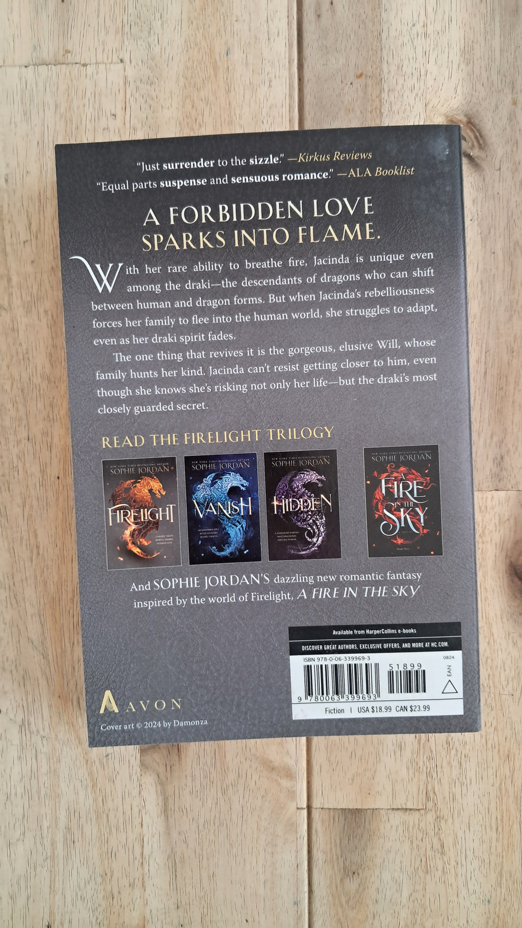 Firelight – Sophie Jordan