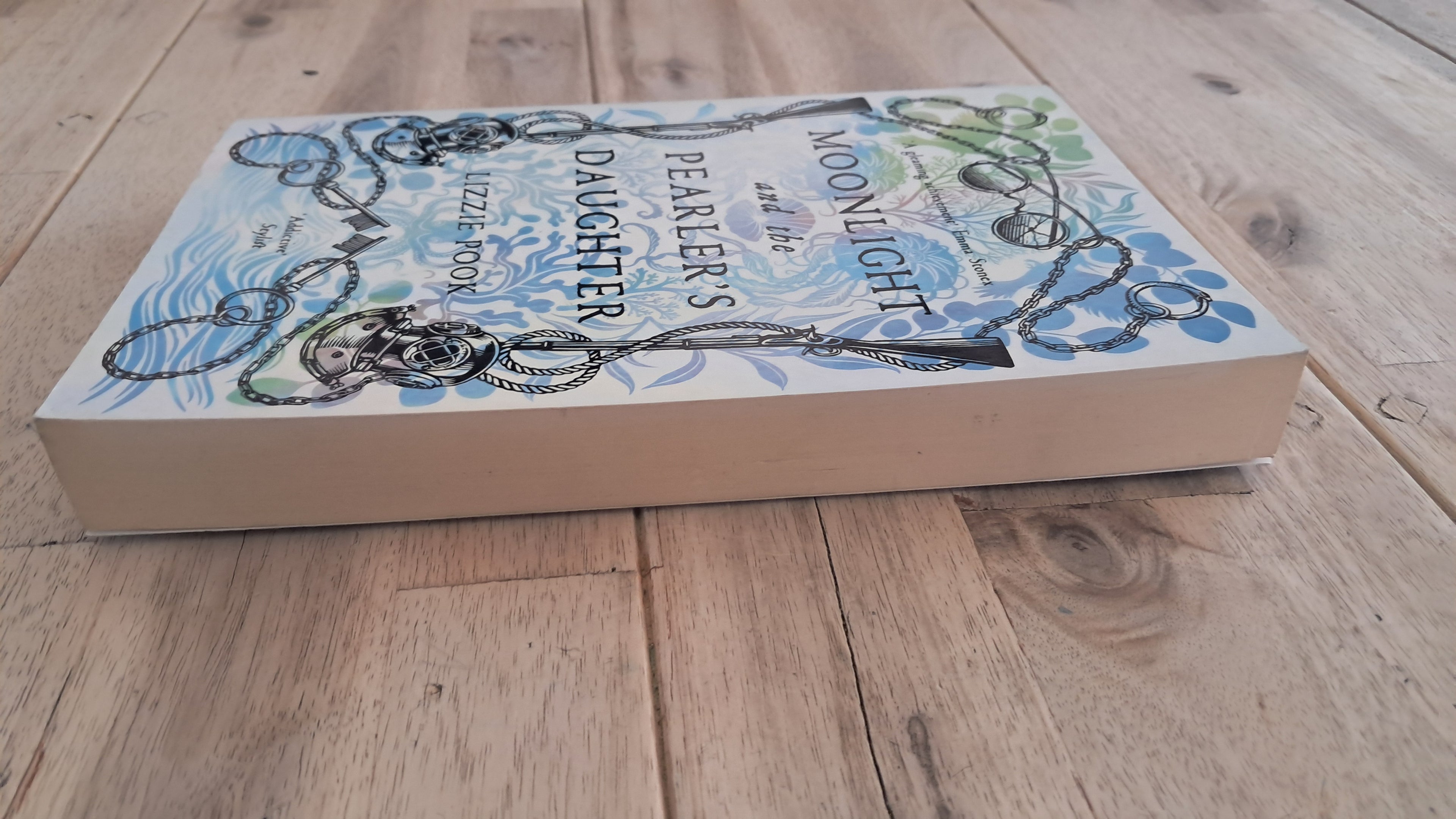 Moonlight and the Pearler's Daughter – Lizzie Pook