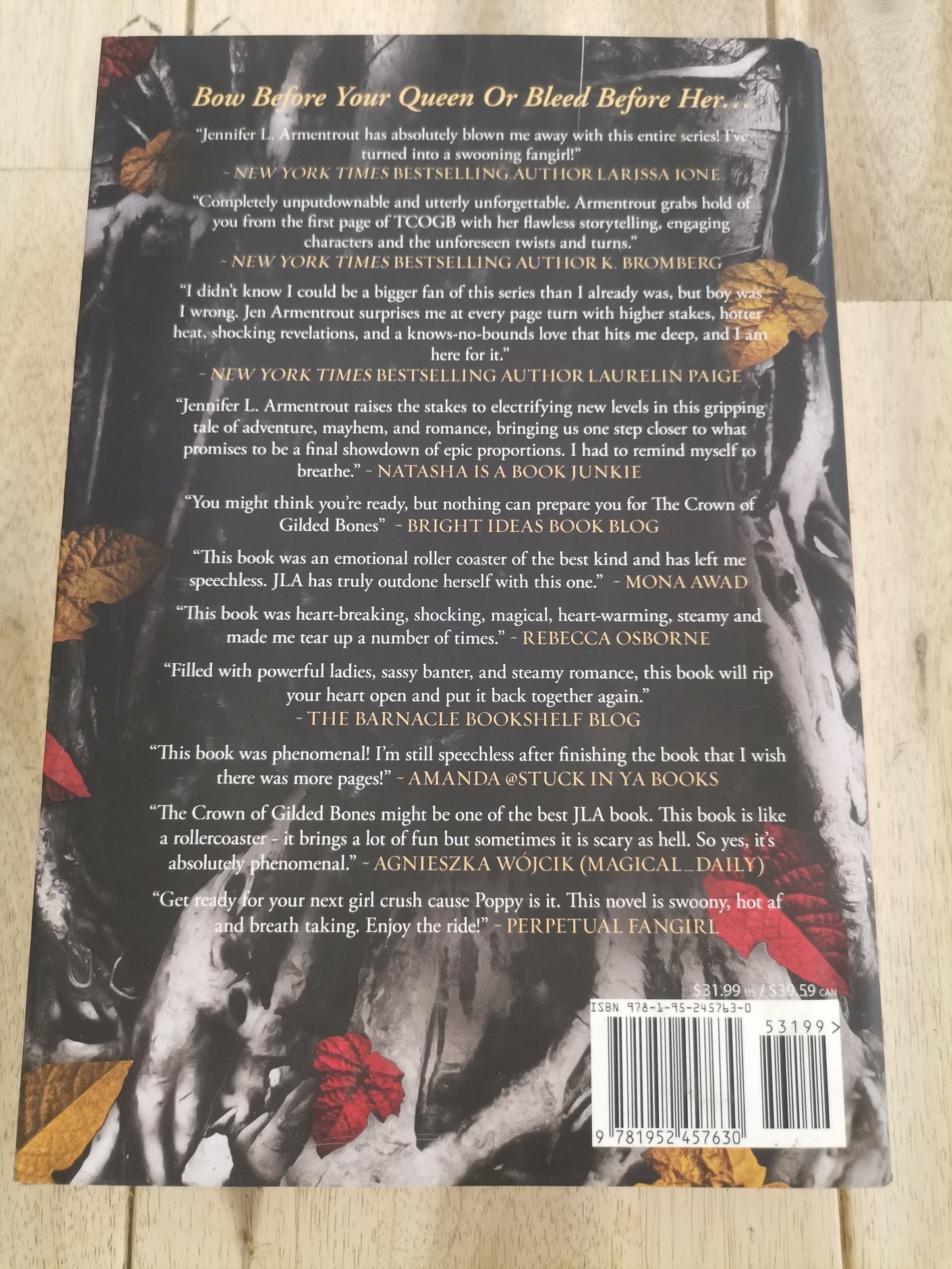 The Crown of Gilded Bones — Jennifer L. Armentrout
